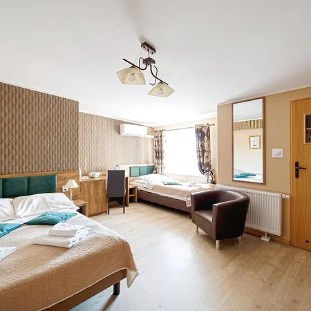 ベッド・アンド・ブレックファスト Stratos 3*